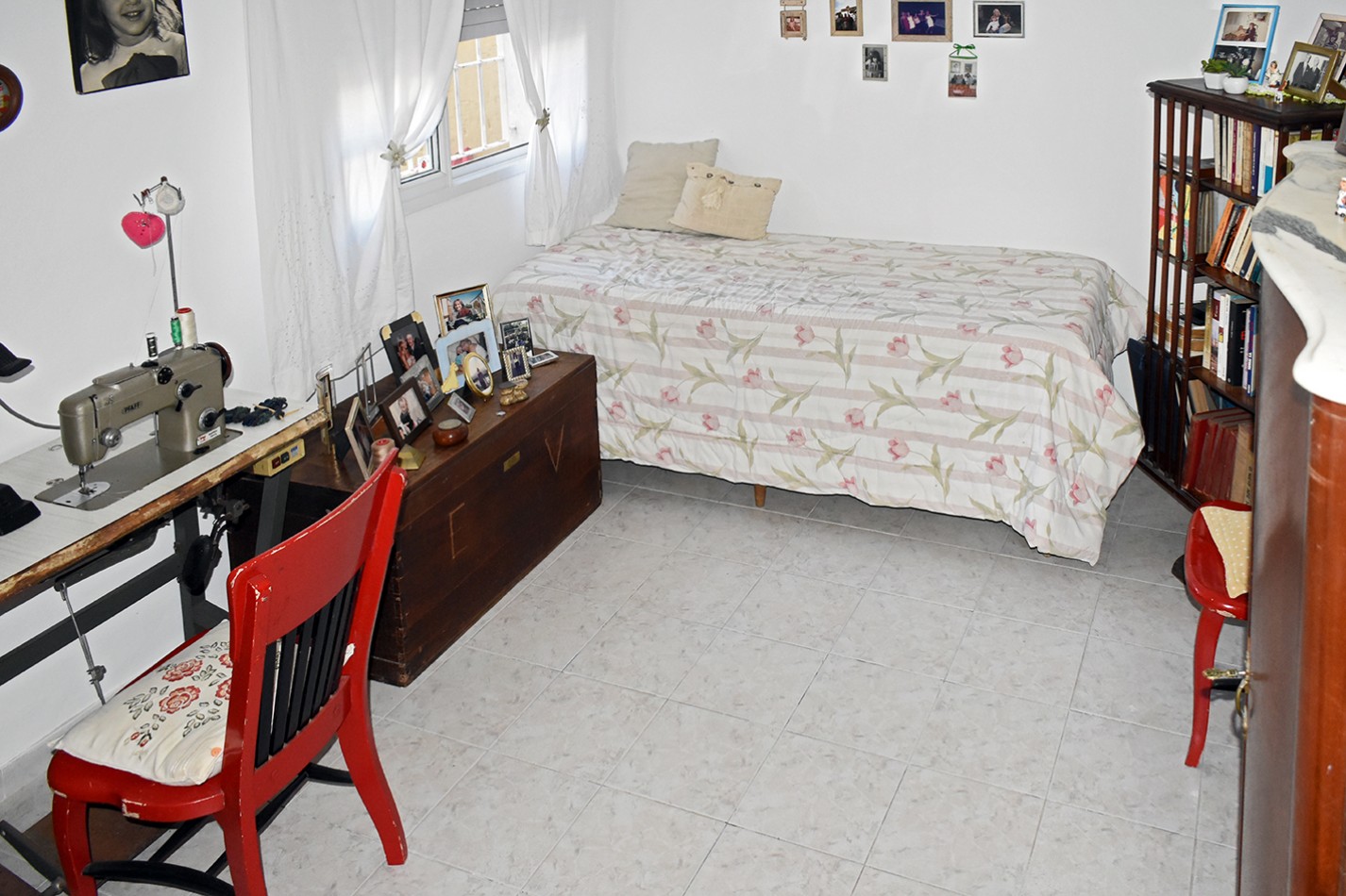 chalet pintorezco con excelente jardin zona Rio Baigorria