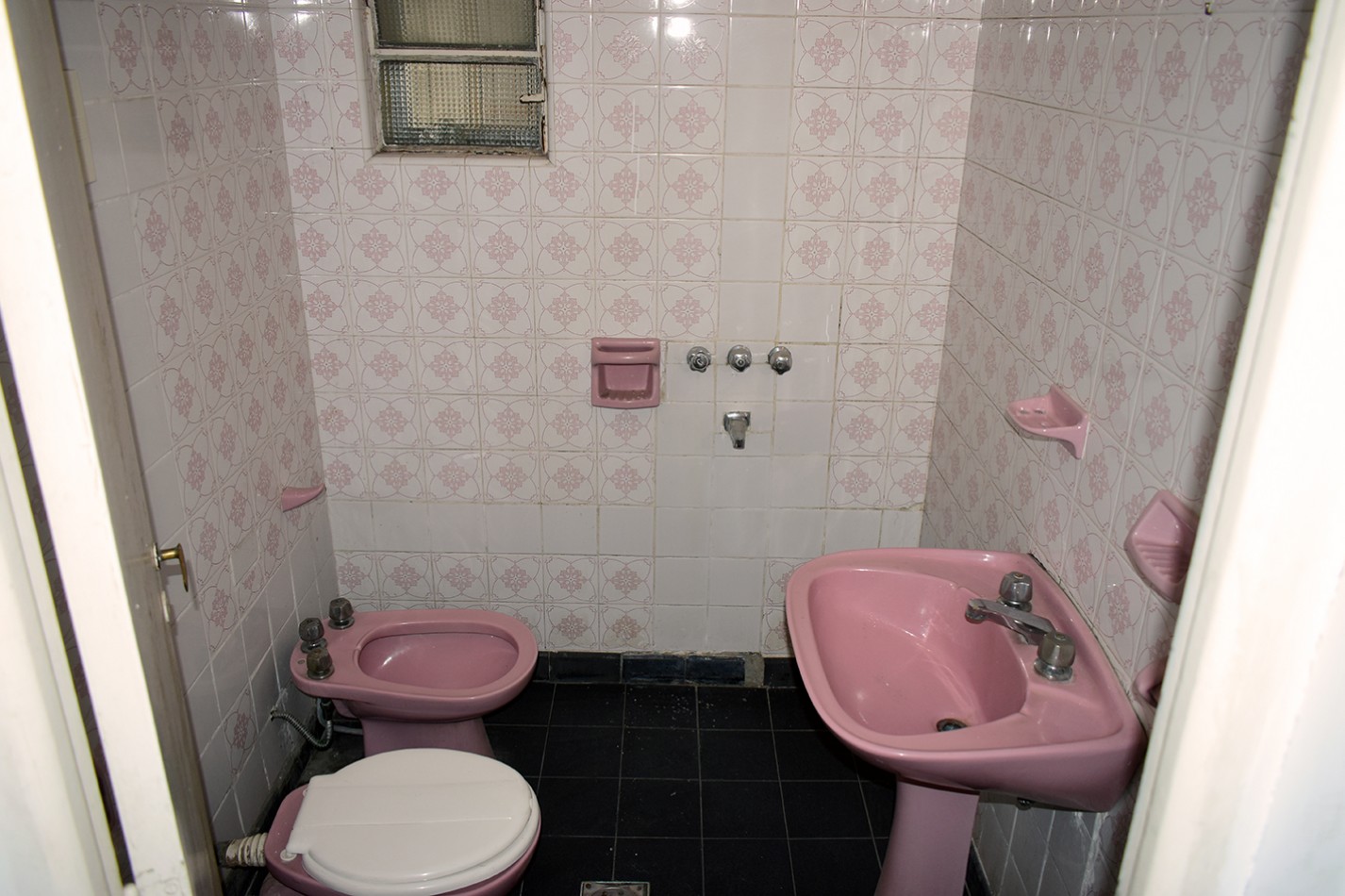 Casa 2 dormitorios Belgrano escucha ofertas