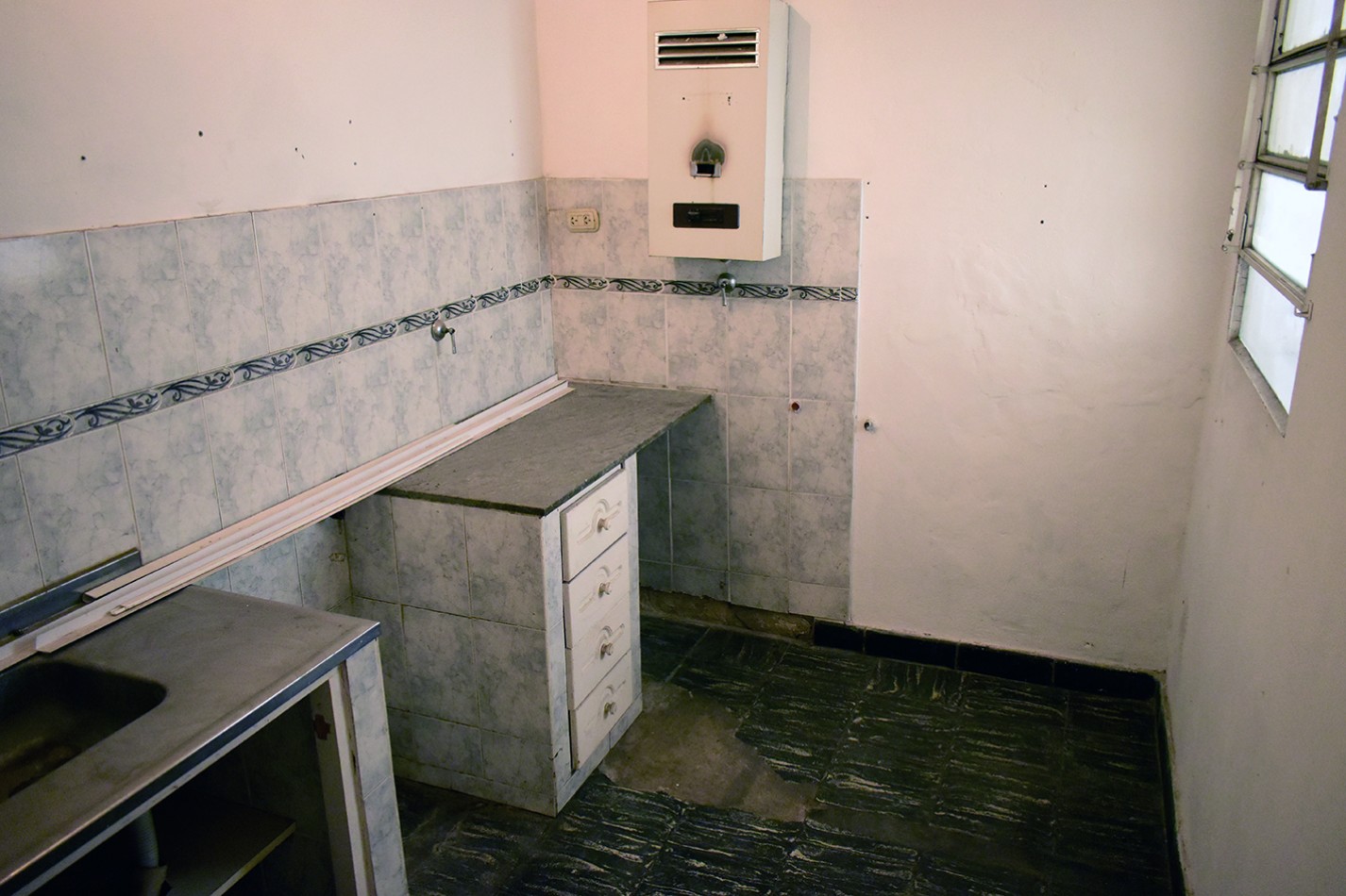 Casa 2 dormitorios Belgrano escucha ofertas