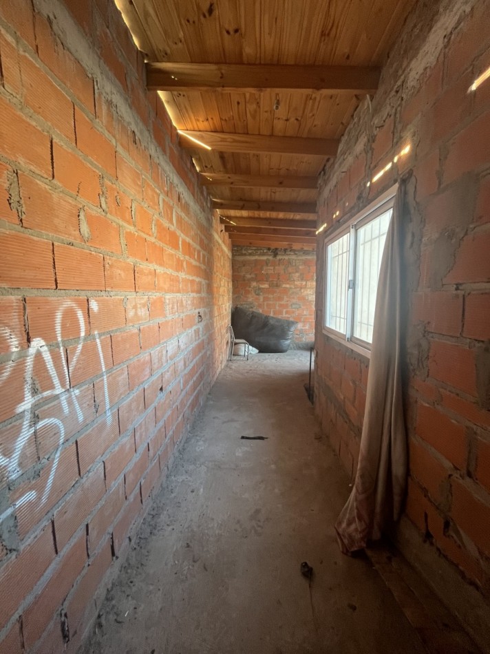 OPORTUNIDAD CASA A TERMINAR (barrio Belgrano)